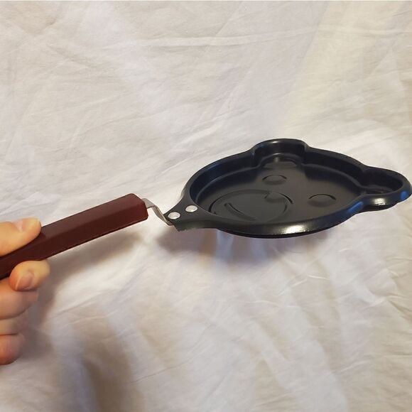 Teddy Bear Pancake Flipper Grittle - Picture 2 of 5